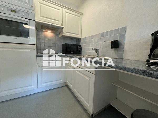 Location Studio meublé 36.71 m² - 105 RUE DE COUREILLES La Rochelle 17000