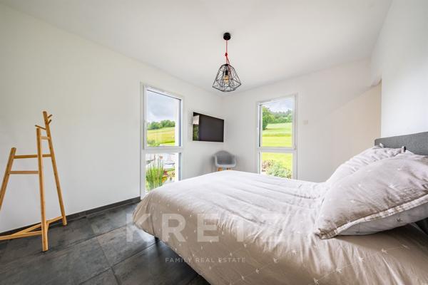 Maison d'architecte contemporaine-169 m2-Piscine-Vue sur les vignes- Aux portes de Tournus