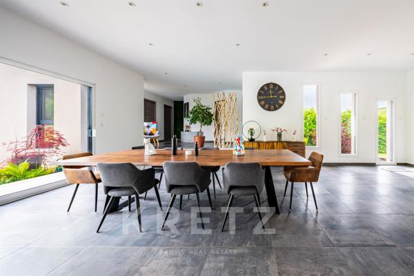 Maison d'architecte contemporaine-169 m2-Piscine-Vue sur les vignes- Aux portes de Tournus