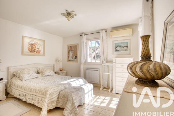 Maison à vendre 10 pièces 364 m² Fréjus