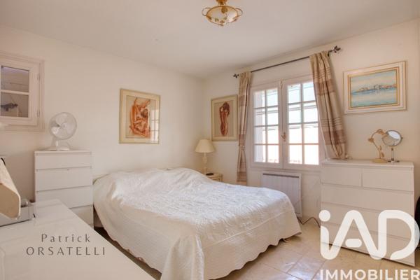Maison à vendre 10 pièces 364 m² Fréjus