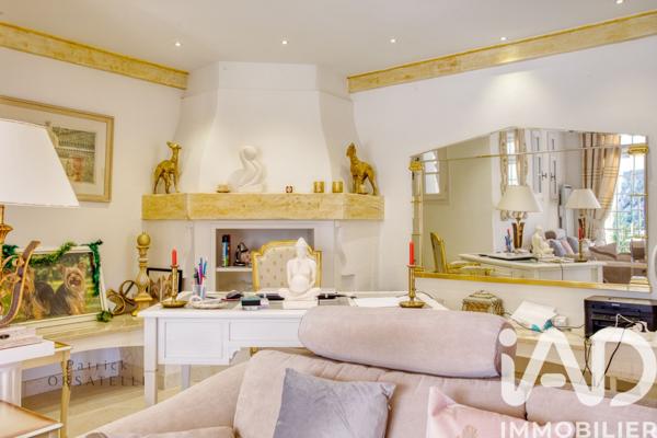 Maison à vendre 10 pièces 364 m² Fréjus