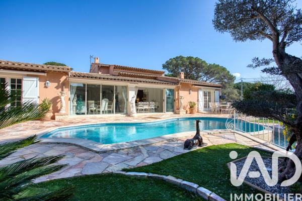 Maison à vendre 10 pièces 364 m² Fréjus