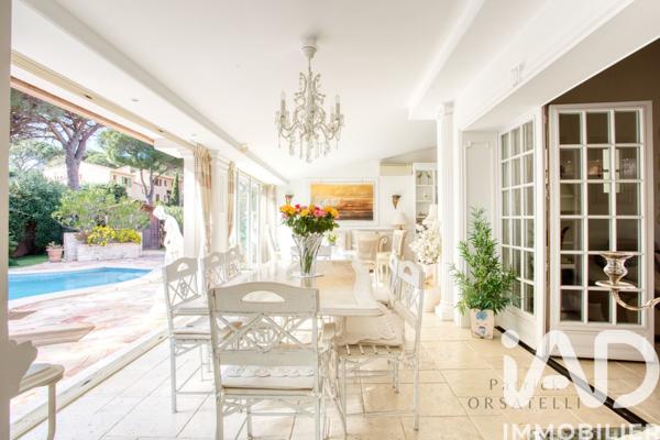 Maison à vendre 10 pièces 364 m² Fréjus