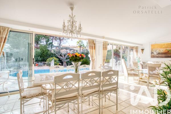 Maison à vendre 10 pièces 364 m² Fréjus
