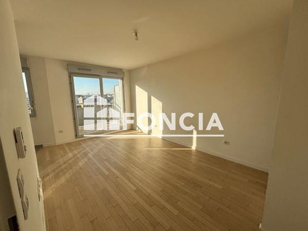 Location Studio 29.44 m² - 2-4 PLACE DE LA GARE / 1 RUE JOFFRIN Alfortville 94140