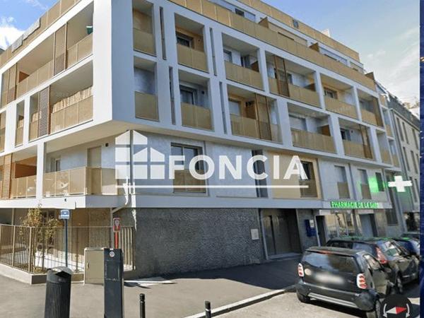 Location Studio 29.44 m² - 2-4 PLACE DE LA GARE / 1 RUE JOFFRIN Alfortville 94140