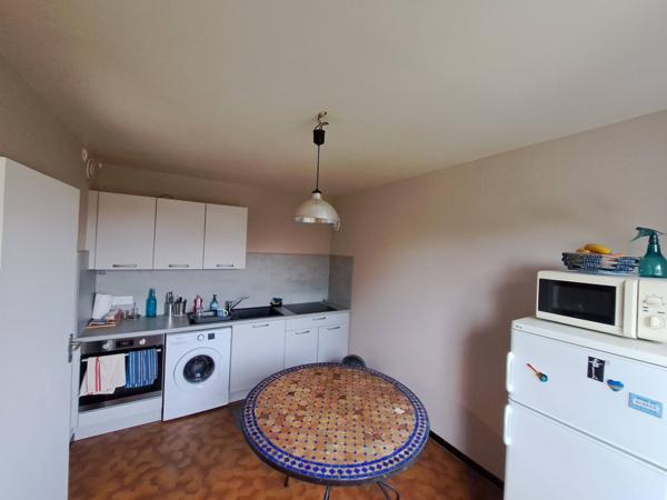 Grand pavillon 160m sur 1210m²
