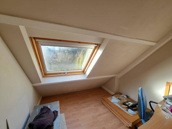 Grand pavillon 160m sur 1210m²