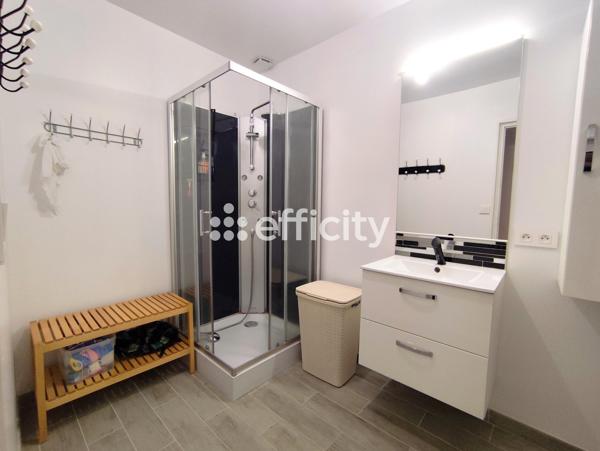 Maison
         5 pièces
        - 133 m²