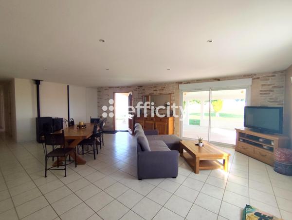 Maison
         5 pièces
        - 133 m²