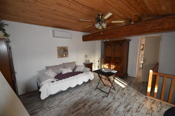 Maison en Pierre avec jardin et terrain attenant - 120m² -3 chambres - CHAUFFAILLES (71)