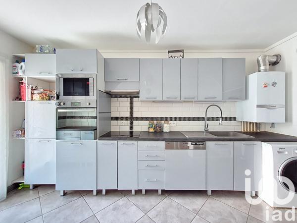 Appartement à vendre 3 pièces 70 m² Guyancourt