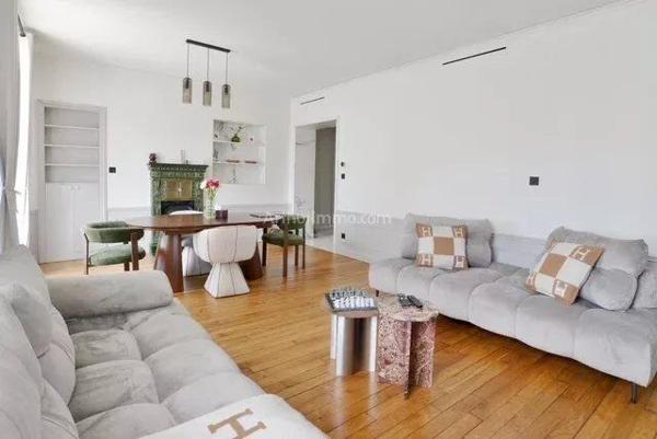 Vente                                                      Appartement
                        
                     4 pièces                      80 m2                     à Villeneuve-Saint-Georges