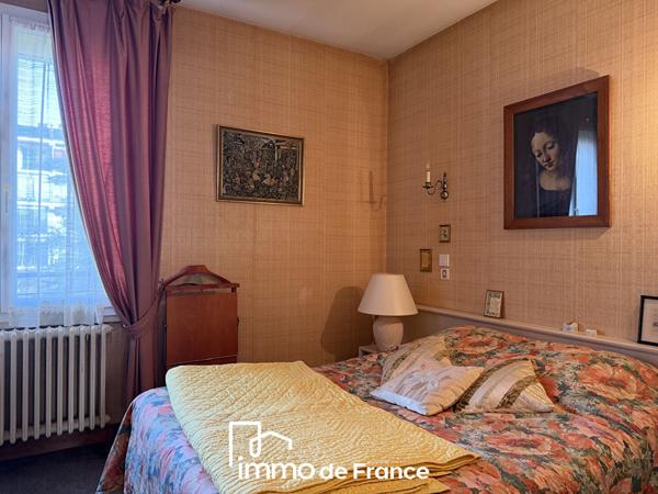 RODEZ, T4 en dernier étage avec balcon, loggia, garage et cave