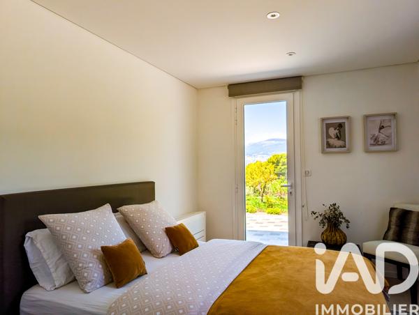 Maison à vendre 7 pièces 228 m² Mougins