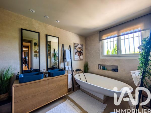 Maison à vendre 7 pièces 228 m² Mougins
