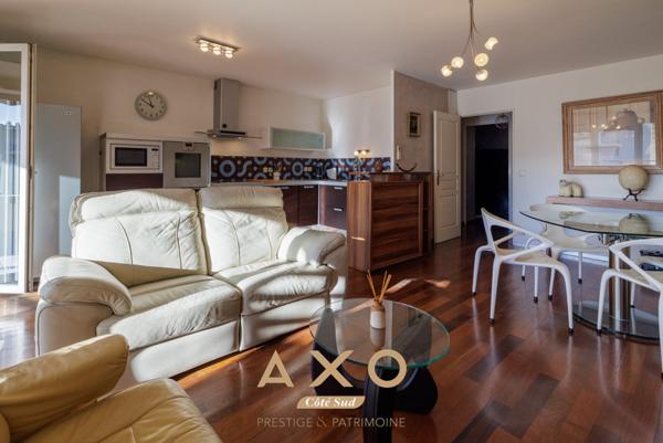 AIX EN PROVENCE - APPARTEMENT - T4 - ASCENSEUR - TERRASSE - PARKING - BOXE - 440 000