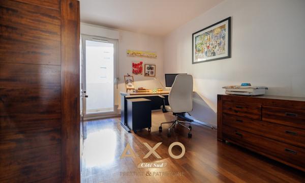 AIX EN PROVENCE - APPARTEMENT - T4 - ASCENSEUR - TERRASSE - PARKING - BOXE - 440 000