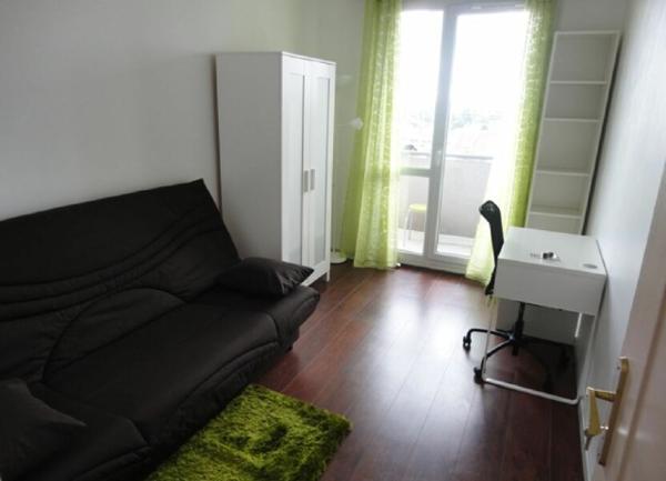 Appartement à louer    2 pièces • 44,55 m2    Joinville-le-Pont