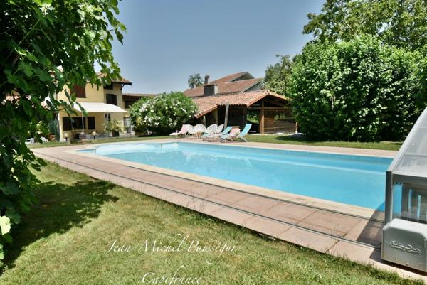 Maison à vendre de 220m2 10 pièces à SAINT GAUDENS (31) Terrain de 2100m2 Piscine 11x5