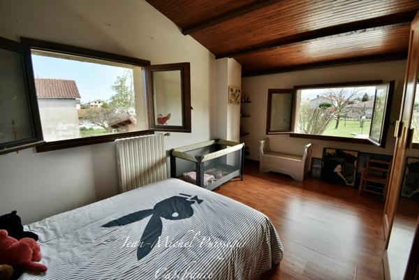 Maison à vendre de 220m2 10 pièces à SAINT GAUDENS (31) Terrain de 2100m2 Piscine 11x5