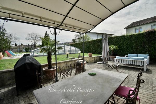 Maison à vendre de 220m2 10 pièces à SAINT GAUDENS (31) Terrain de 2100m2 Piscine 11x5