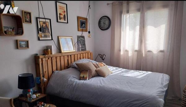 MAISON CONTEMPORAINE 5 pièces AVEC GARAGE + LOCAL COMMERCIAL + 6 GARAGES