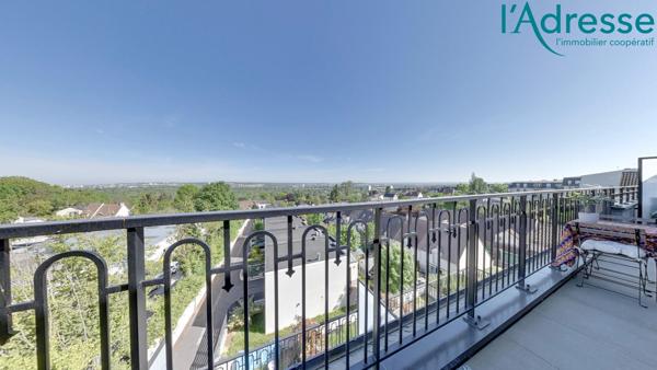 2 PIECES DERNIER ETAGE + BALCON ET PARKING EN SOUS-SOL