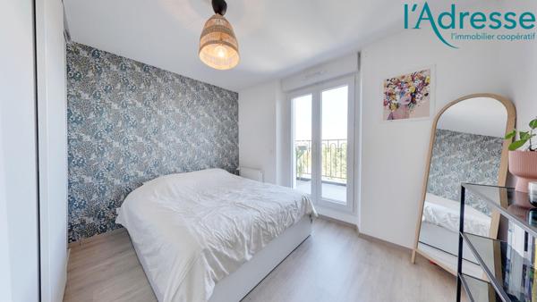 2 PIECES DERNIER ETAGE + BALCON ET PARKING EN SOUS-SOL