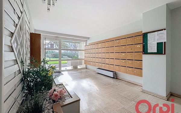 Appartement à vendre    2 pièces • 46,90 m2 Lyon 3