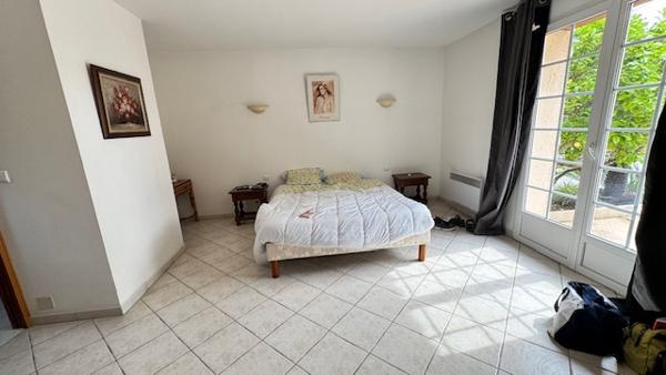 Mougins (06250) Mougins – Grande maison 6 chambres avec piscine, jardin paysagé & potentiel bi-familial