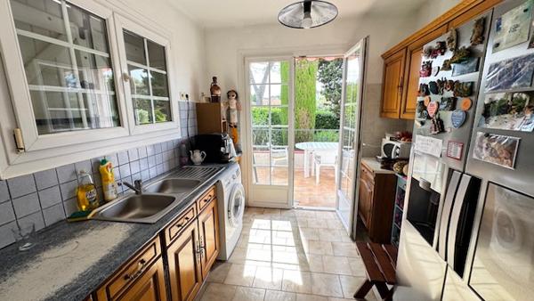 Mougins (06250) Mougins – Grande maison 6 chambres avec piscine, jardin paysagé & potentiel bi-familial