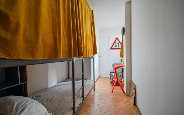 Appartement à vendre    2 pièces • 53,28 m2 Paris 18