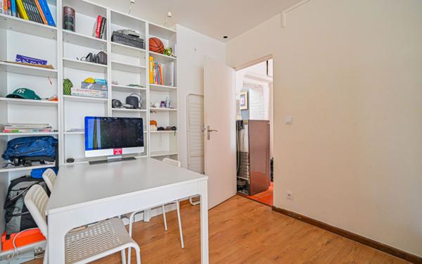 Appartement à vendre    2 pièces • 53,28 m2 Paris 18