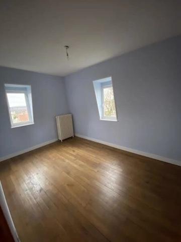 Location Appartement 3 pièces 82 m2 à Harly