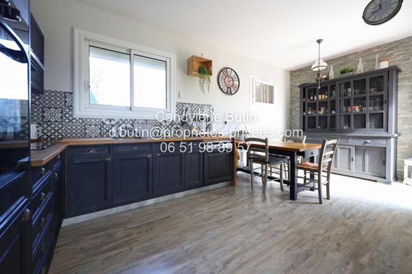 Villa T4 rénovée avec piscine et vue