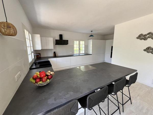 Bastide de charme 350m² quartier résidentiel