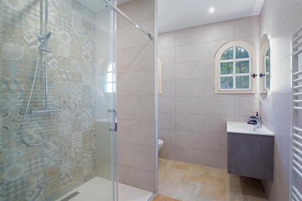 Bastide de charme 350m² quartier résidentiel