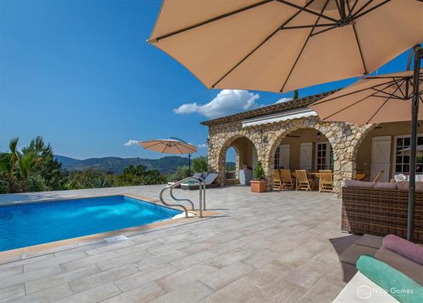 Bastide de charme 350m² quartier résidentiel