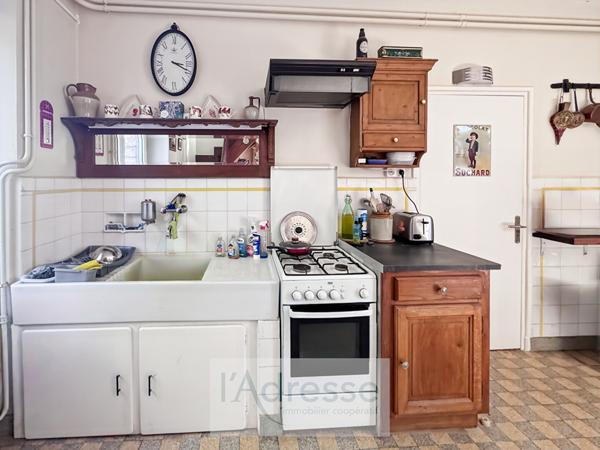 Maison en pierre au BORD DU LOT proche Prayssac