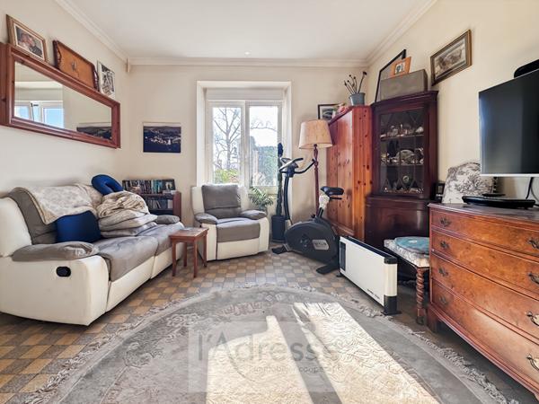 Maison en pierre au BORD DU LOT proche Prayssac