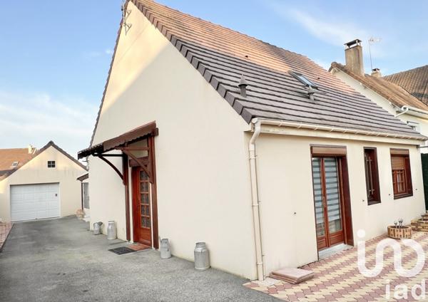 Maison traditionnelle 5 pièces de 125 m² à Bornel (60540)