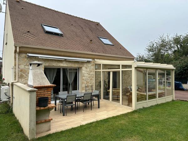 Véranda, cheminée, 5PP 3 chbres  : la maison qui coche tout !