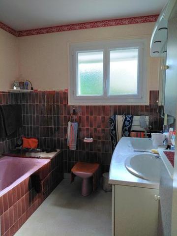Maison à vendre à Mamers dans la Sarthe (72600), ref : 61068-56
