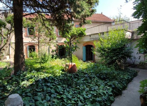 Maison à vendre    7 pièces •  Bourg-en-Bresse