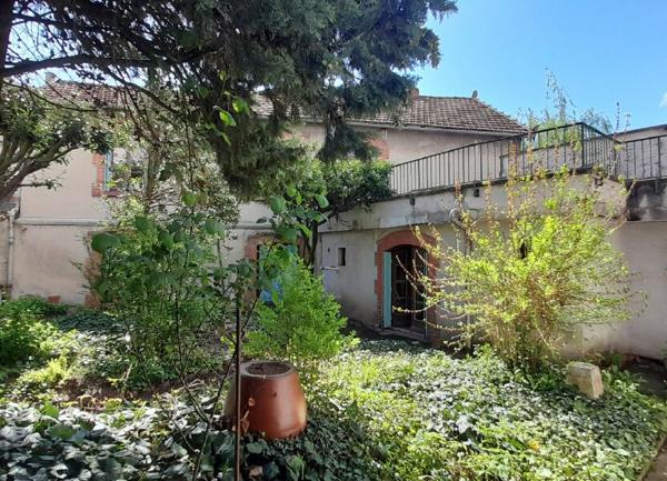 Maison à vendre    7 pièces •  Bourg-en-Bresse