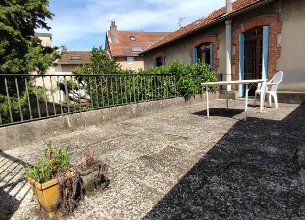 Maison à vendre    7 pièces •  Bourg-en-Bresse