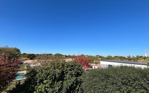 Maison à vendre    4 pièces • 180 m2 Pechbonnieu