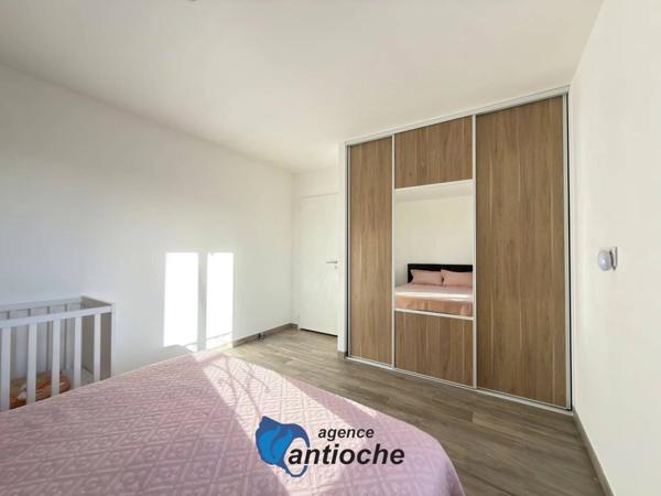 Maison moderne avec terrasse et garage traversant aux portes de La Rochelle